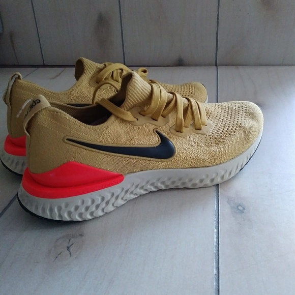 nike epic react club gold